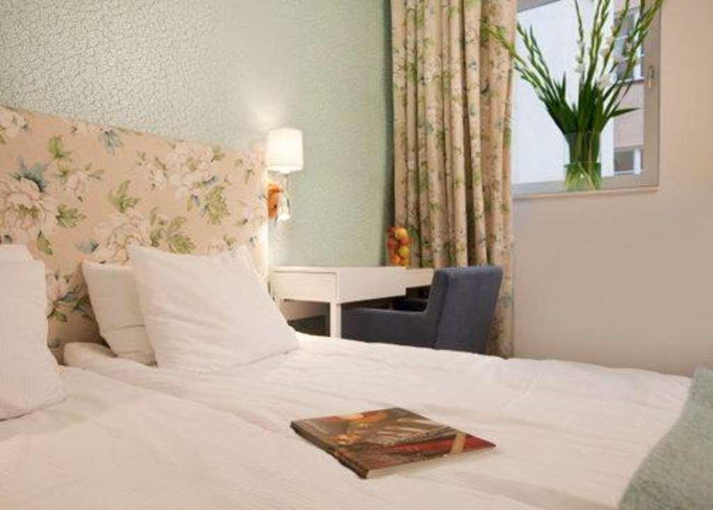 Home Hotel Wellington Стокгольм Номер фото